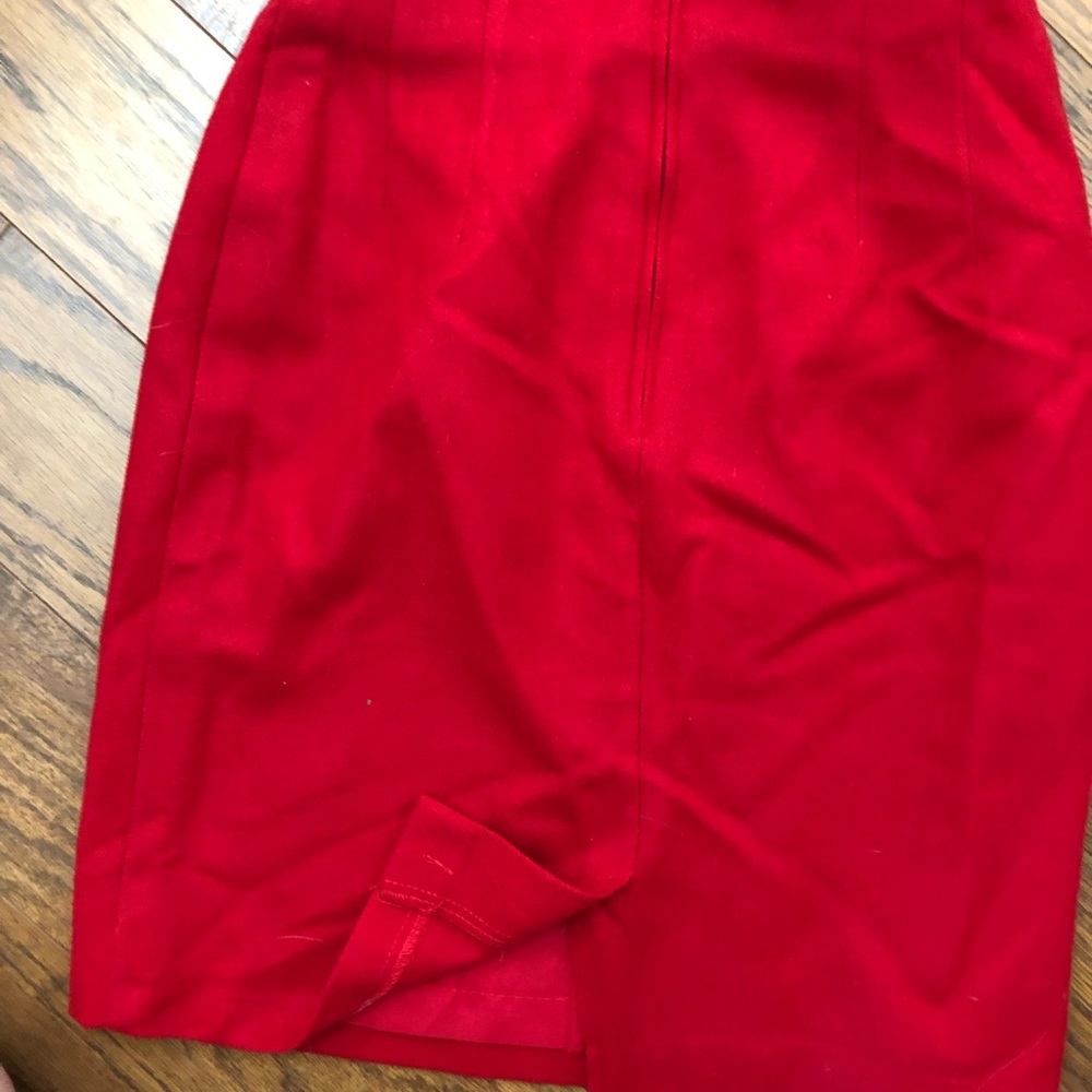ladies red wool skirt size 6